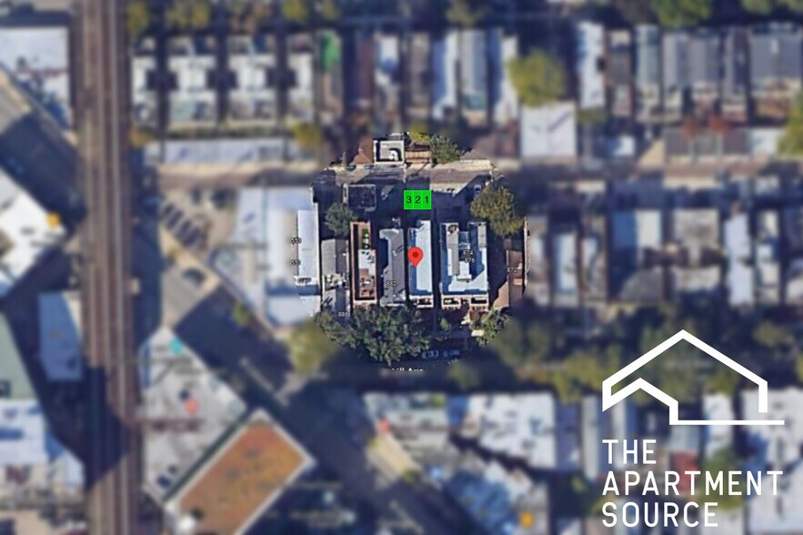 Building Photo - 878 W Lill Ave