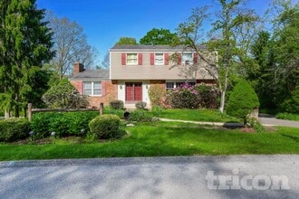 Building Photo - 4109 Dundee Dr