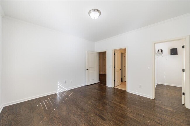 Building Photo - 1012 Madeline Ln