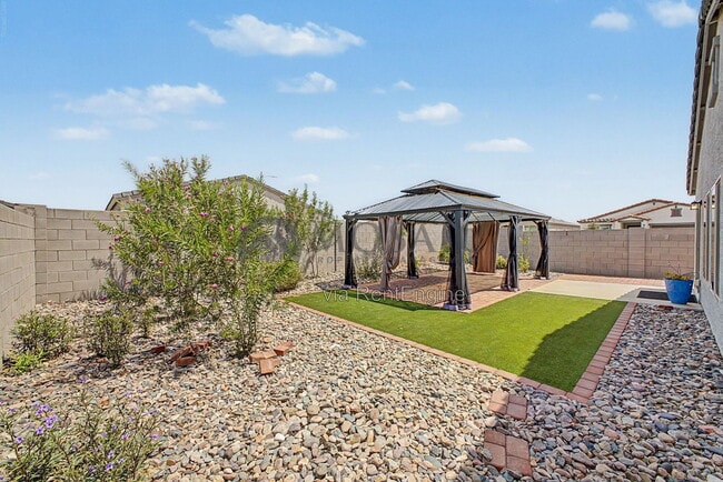 Building Photo - 1304 W Inca Dr