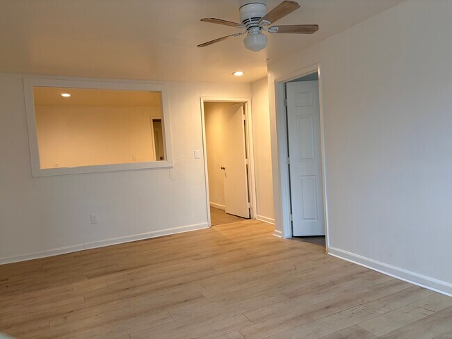 Building Photo - 10952 Rose St