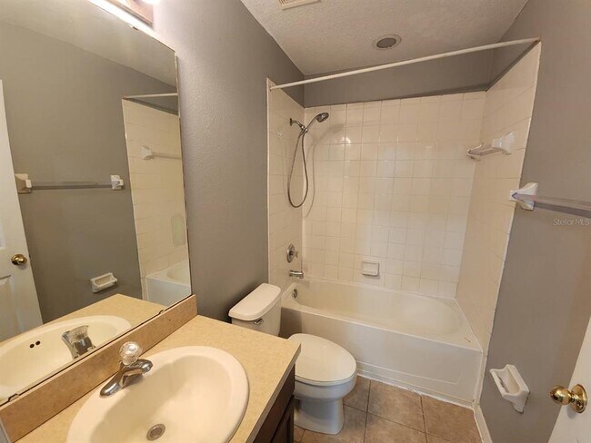 Building Photo - 10156 Vickers Ridge Dr