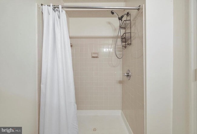 Building Photo - 5501 E Boniwood Turn