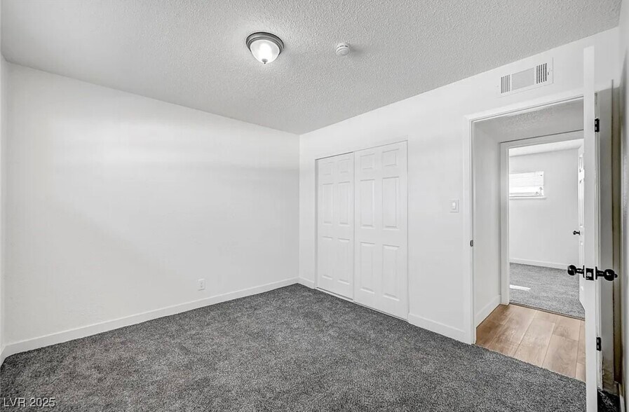 Building Photo - 6520 Evergreen Ave