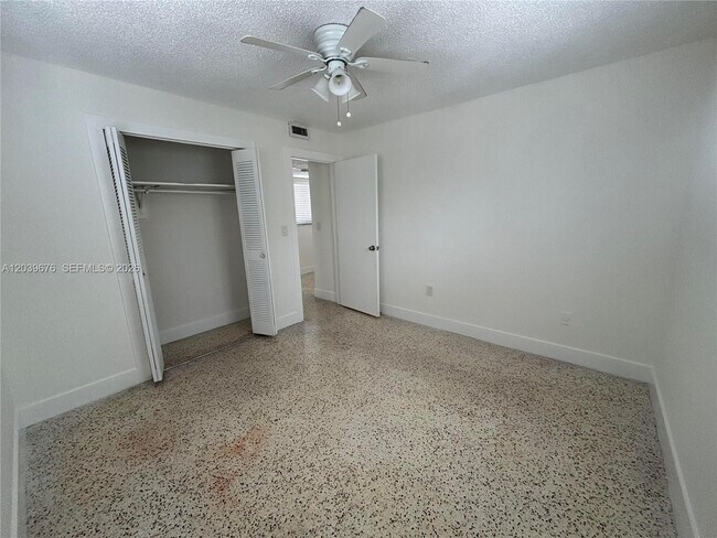 Building Photo - 458 E 31st St