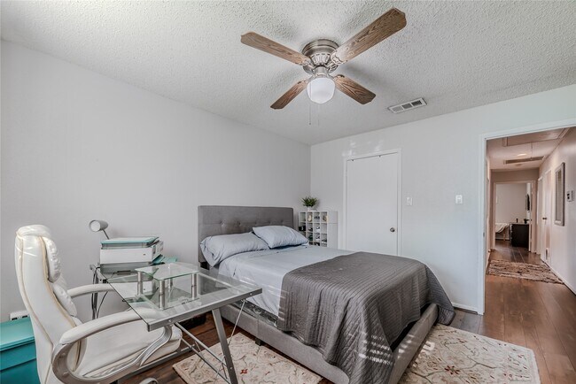 Building Photo - 14228 Misty Meadow Ln