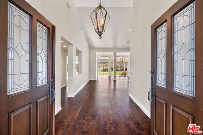 Building Photo - 24534 Stonegate Dr