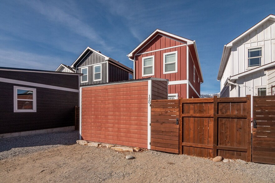 Building Photo - 120 Barnwood Cir