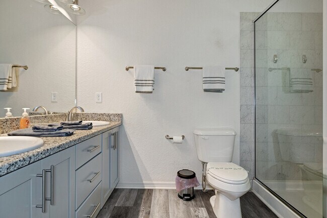 Building Photo - 10229 W Middleburg Loop