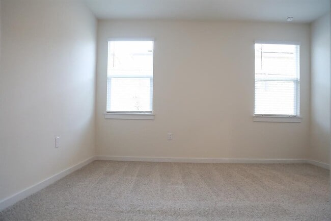 Building Photo - 14012 Lubeck Dr