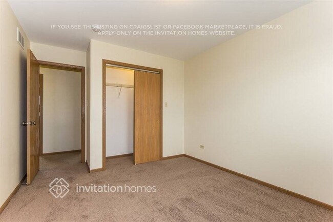 Building Photo - 2305 Gustave Ln
