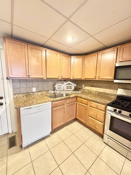 Building Photo - 1516 Clarkson St