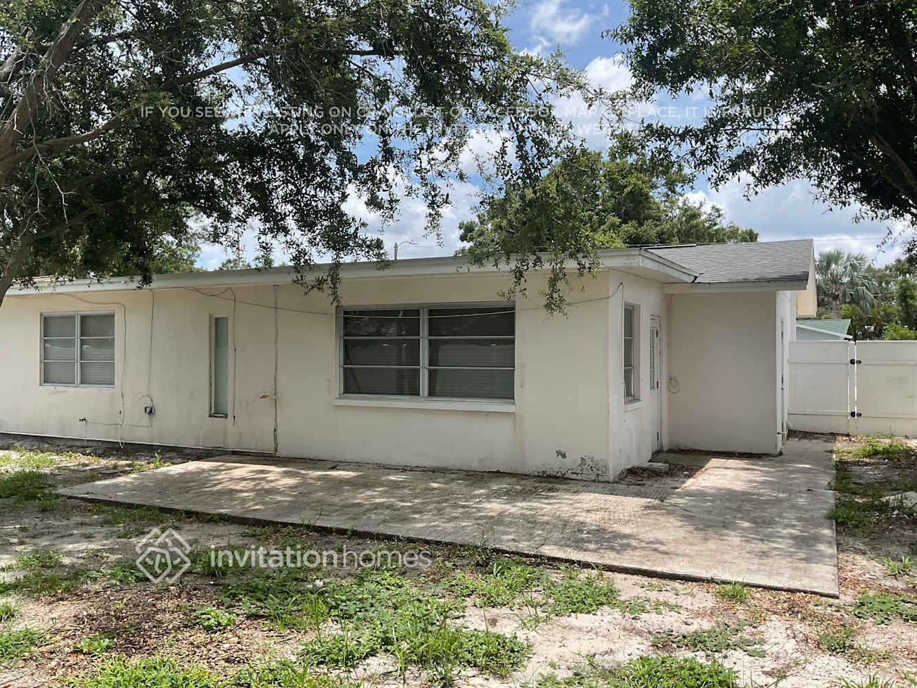 Building Photo - 1744 Bentley St