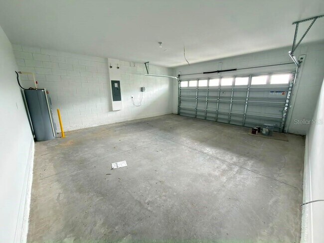 Building Photo - 3578 RODEN Rd