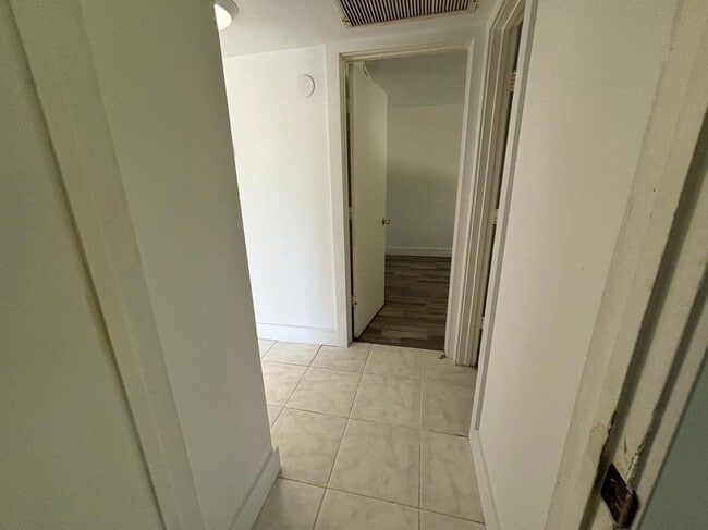 Building Photo - 11592 NW 43rd Ct