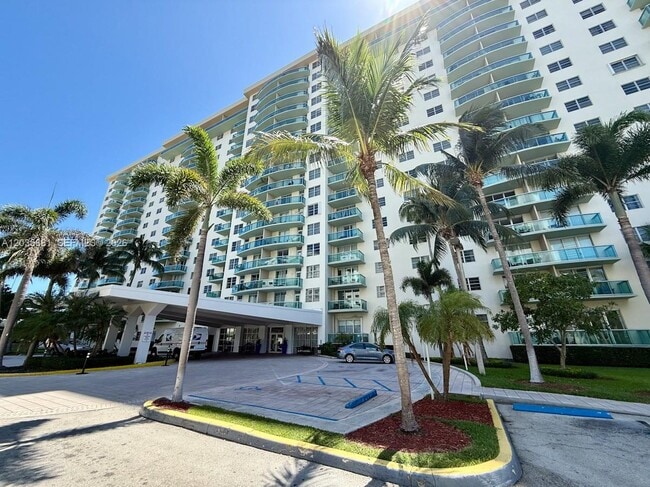 Building Photo - 19390 Collins Ave