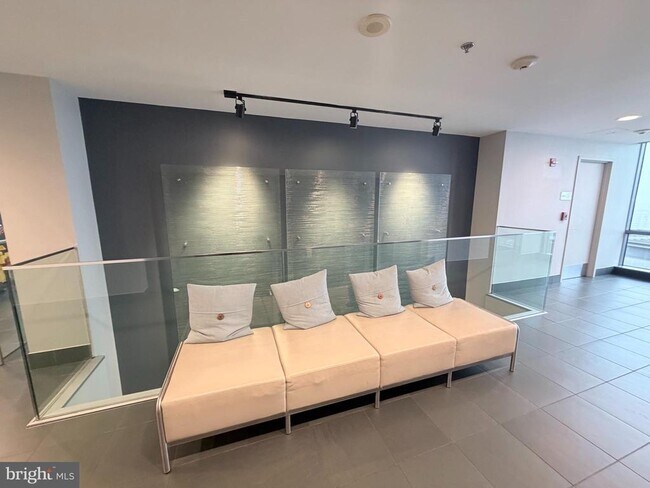 Building Photo - 2001 15th St N