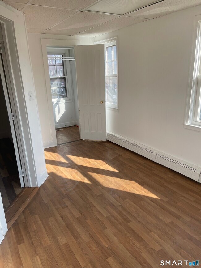 Building Photo - 85 Franklin St