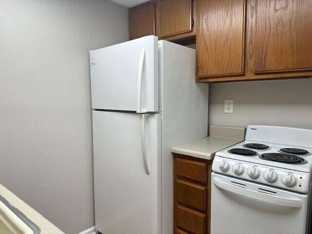 Building Photo - 4803 Frontage Rd NW