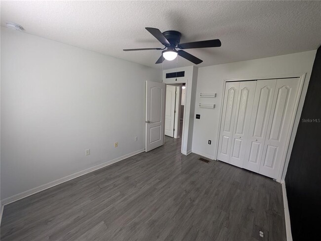 Building Photo - 4547 Ashburn Square Dr