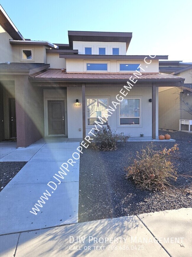 Building Photo - 3004 N LeBlanc Way