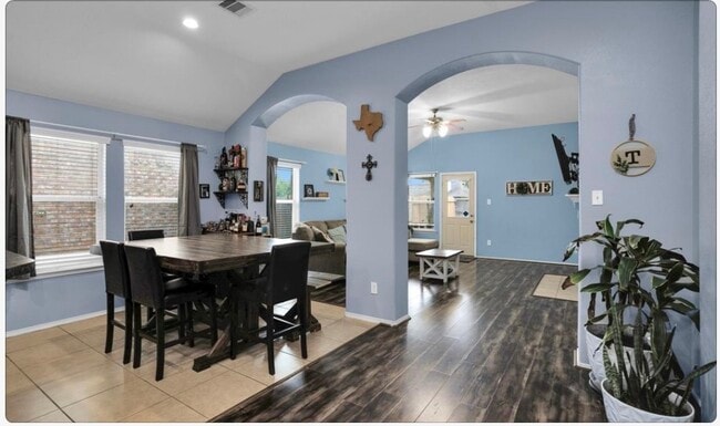 Building Photo - 5015 Bridgecrossing Ct