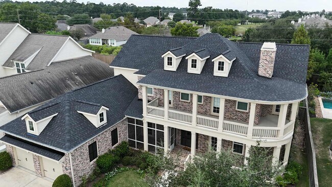 Building Photo - 2331 Bottlebrush Ln