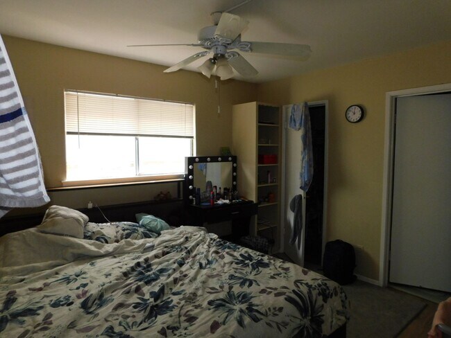 Building Photo - UT condo for lease