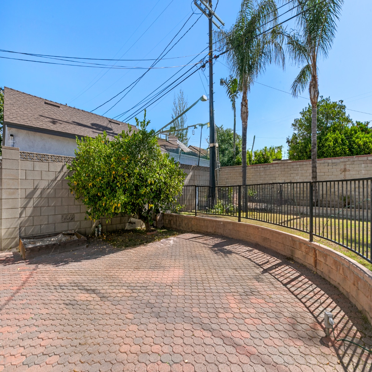 Building Photo - 10238 Mather Ave