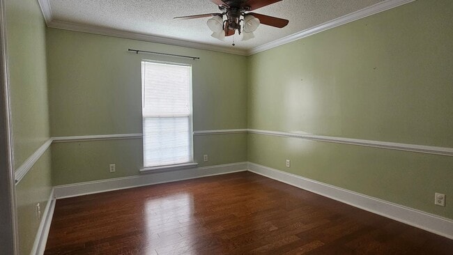 Building Photo - 4 Bedroom 2 Bath Brick Home W. Lee Co