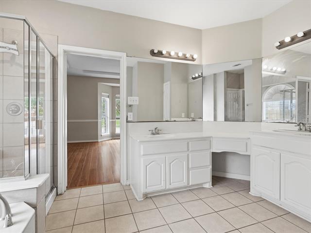 Building Photo - 408 Cave River Dr