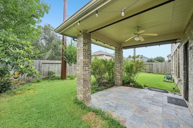 Building Photo - 11303 English Rose Trail