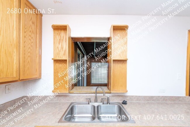 Building Photo - 2680 Oneida St