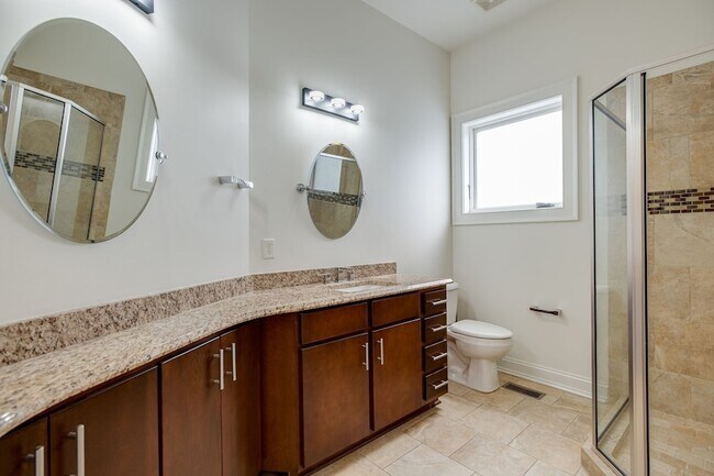 Building Photo - 2905 Parthenon Ave