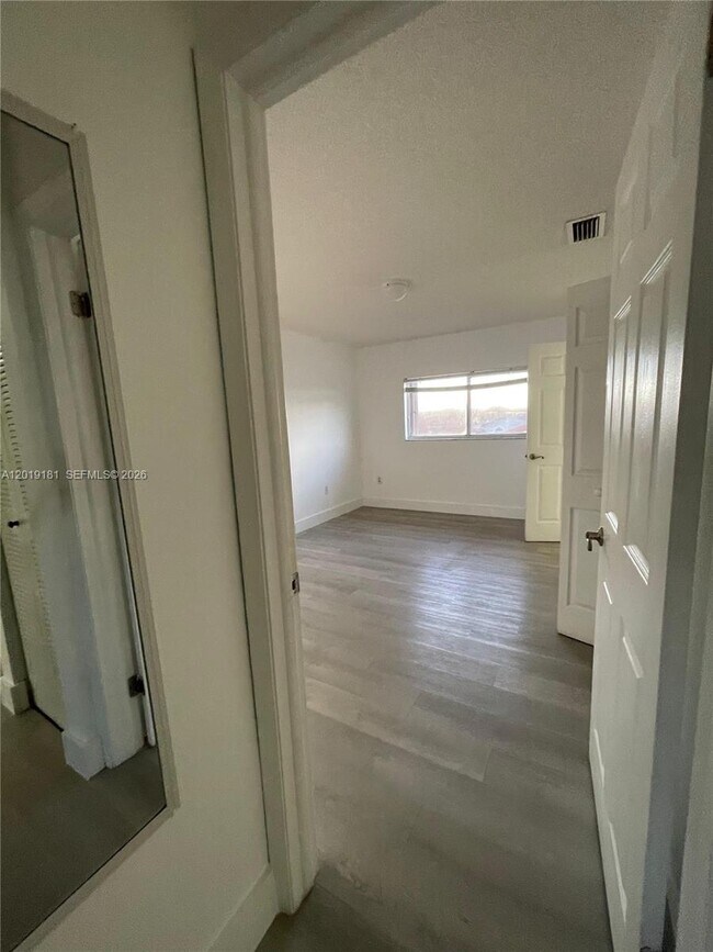 Building Photo - 3375 W 76th St