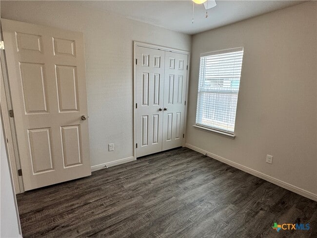 Building Photo - 909 2nd St