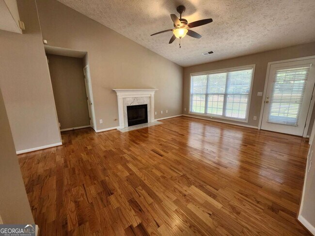 Building Photo - 1052 Ludwick Way