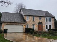 Building Photo - 1523 Greenlake Dr