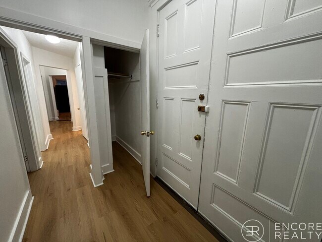 Building Photo - 675 Washington St