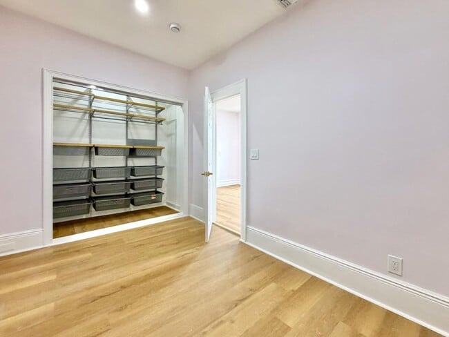 Building Photo - 130 Beach St