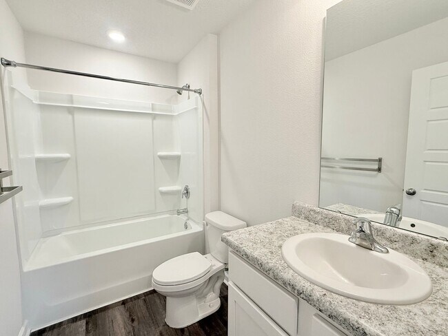Building Photo - Modern 3-Bedroom Home in Bridlewood