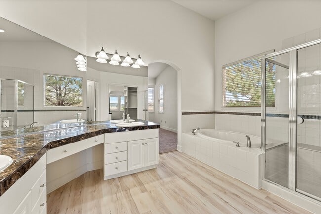 Building Photo - 2505 Innisbrook Ct