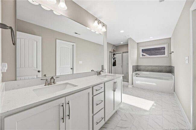 Building Photo - 4778 Woodline Dr