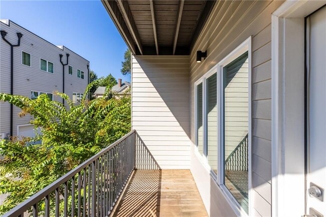 Building Photo - 1438 Walker Pl SE