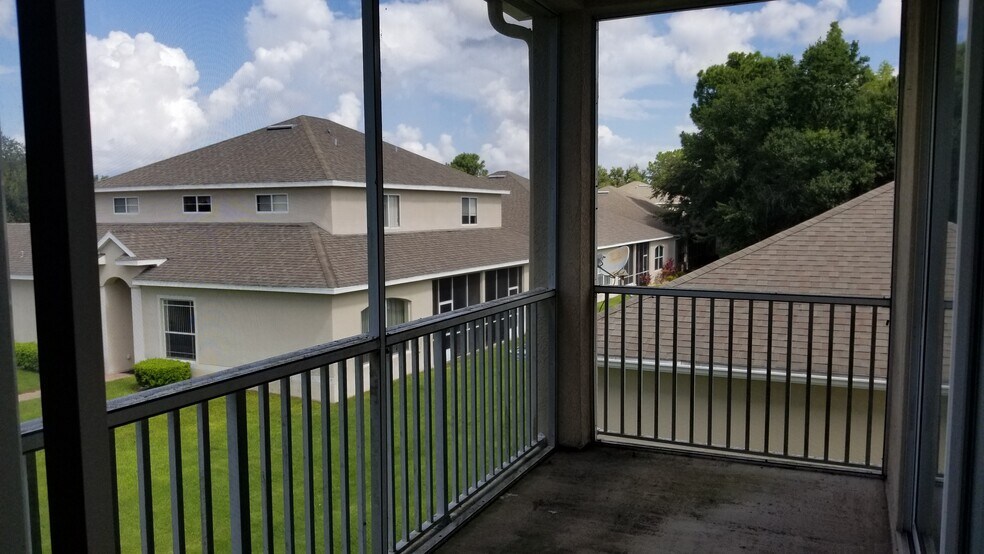 Building Photo - 2533 Stanhope Dr