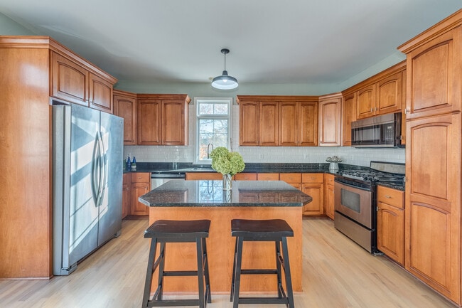 Building Photo - 243 Boxcar Ave