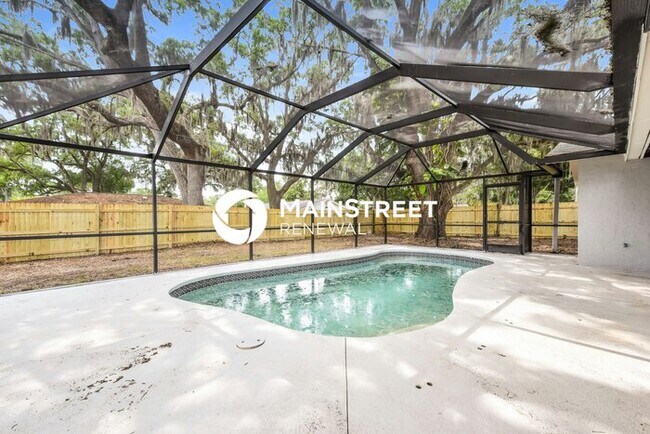 Building Photo - 3 Bedroom Pet-Friendly Home in SARASOTA, FL with Main Street Renewal