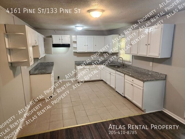 Building Photo - 4161 Pine St