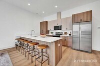 Building Photo - 1615 W 13th St