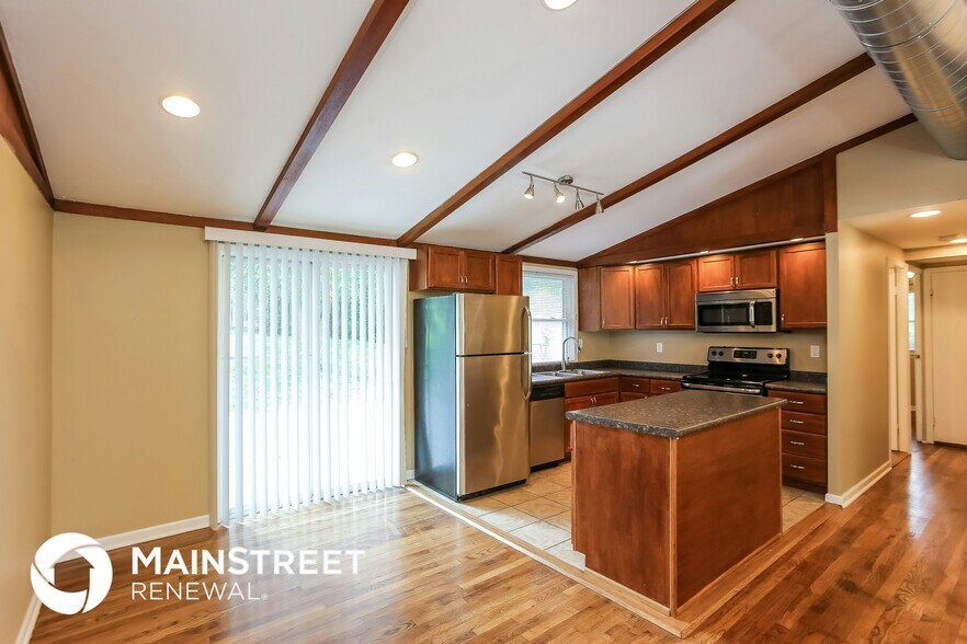 Building Photo - 5612 N Euclid Ave